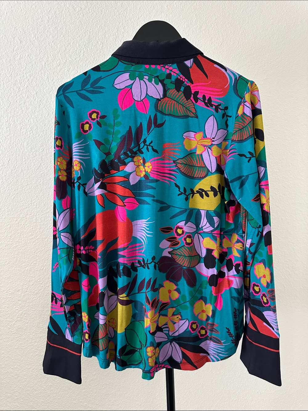 Johnny Was Janie Favorite Tee House of Flores Floral Button-Up Blouse sz Med - Picture 5 of 7